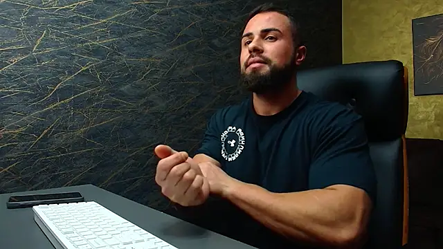 HayesWood online show from 11/14/25, 05:39