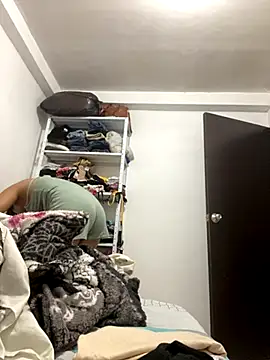 Jimenaa ink online show from 10/31/25, 07:37