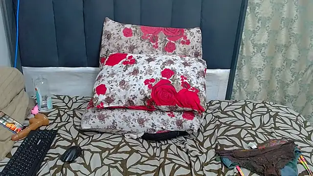 SwaziBeauty online show from 11/09/25, 01:48