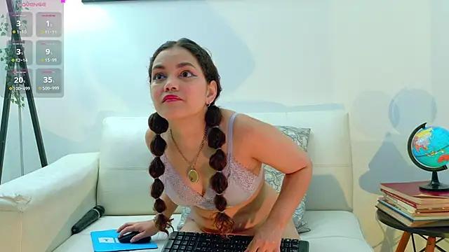 R3d Moonss   online show from 01/13/26, 06:02