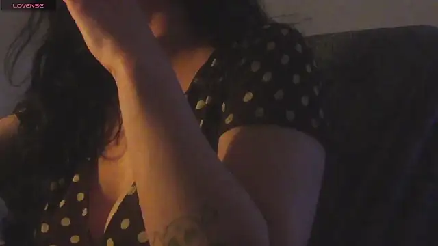 Snapshot of adeux2 chatting on 04/21/26, 10:45 adeux2 online show from 04/21/26, 10:45