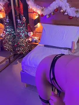 milena kiitty online show from 12/15/25, 01:26