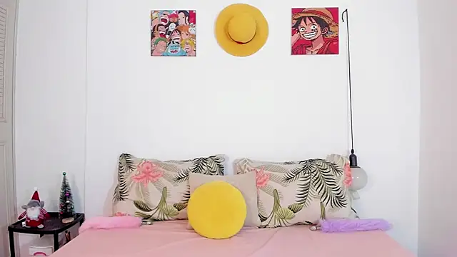 julialex  online show from 12/04/25, 07:44