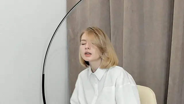 BaileyBernos online show from 10/29/25, 10:28