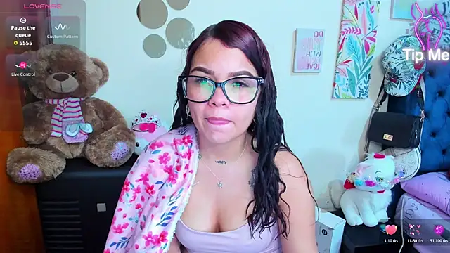 Emma boo online show from 01/12/26, 01:49