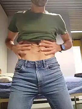 panco pillo online show from 11/24/25, 06:18