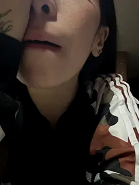 Moon And Sunn online show from 12/04/25, 02:21