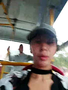 Moon And Sunn online show from 12/05/25, 02:47