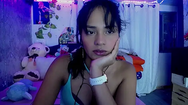 Snapshot of Samara_Homescapes chatting on 11/14/25, 01:48 Samara Homescapes online show from 11/14/25, 01:48