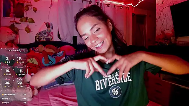 Snapshot of Samara_Homescapes chatting on 11/25/25, 07:08 Samara Homescapes online show from 11/25/25, 07:08