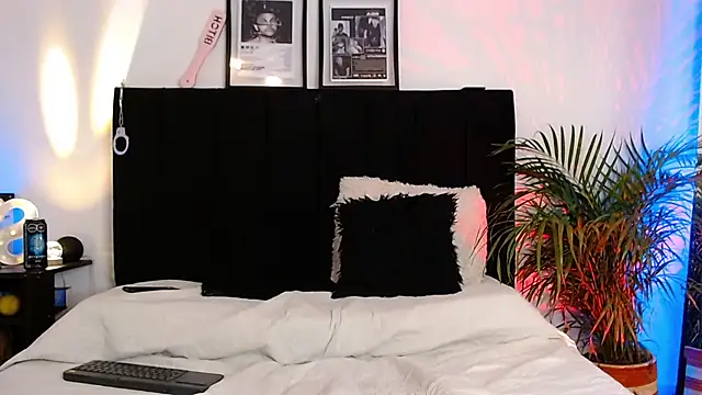 Snapshot of jaiden_thoner chatting on 11/27/25, 06:15 jaiden thoner online show from 11/27/25, 06:15