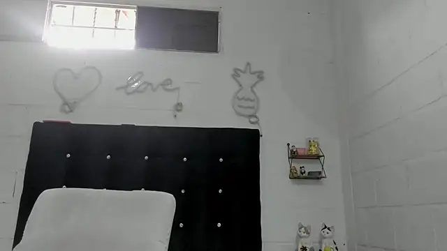 Snapshot of sexynova_93 chatting on 07/09/26, 05:06 sexynova 93 online show from 07/09/26, 05:06