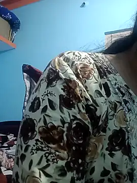 Snapshot of Priyaa_telugu chatting on 11/11/25, 05:57 Priyaa telugu online show from 11/11/25, 05:57