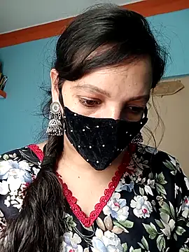 Snapshot of Priyaa_telugu chatting on 12/17/25, 07:36 Priyaa telugu online show from 12/17/25, 07:36