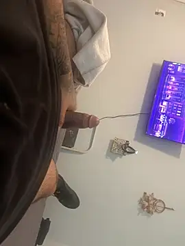 Snapshot of cal6ger chatting on 01/14/26, 06:57 cal6ger online show from 01/14/26, 06:57