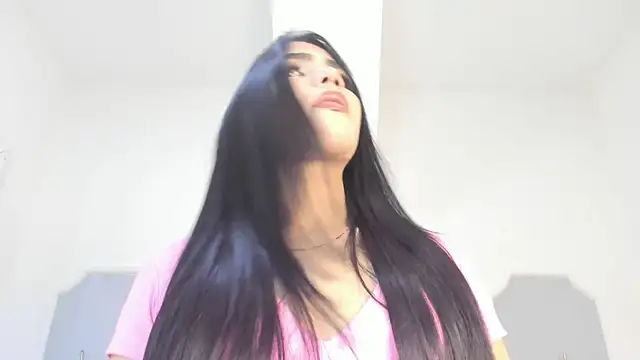 roxana scott1 online show from 03/25/26, 04:18