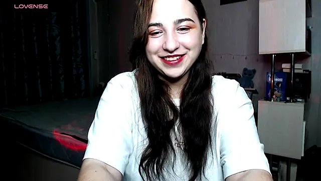 erica  mills online show from 11/01/25, 09:28