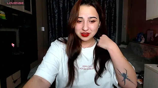 erica  mills online show from 11/04/25, 09:14