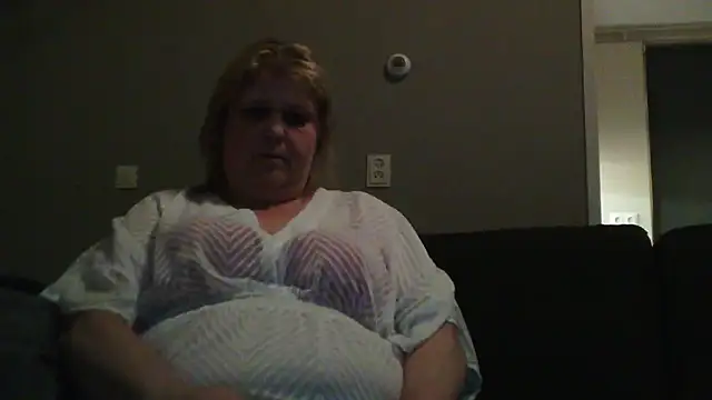 Sylviastar46 online show from 02/04/26, 09:09