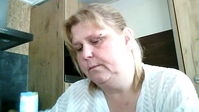 Sylviastar46 online show from 03/23/26, 09:02