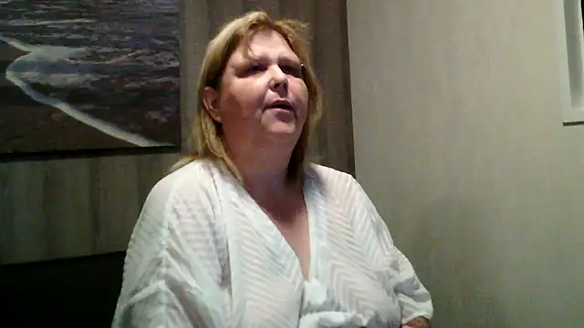 Sylviastar46 online show from 03/28/26, 08:52