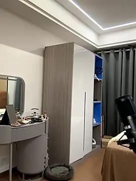 xiaojingzi66 online show from 11/23/25, 12:16