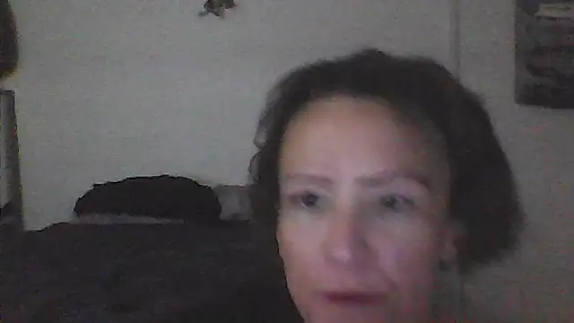 Snapshot of Karebearz1 chatting on 04/23/26, 12:12 Karebearz1 online show from 04/23/26, 12:12
