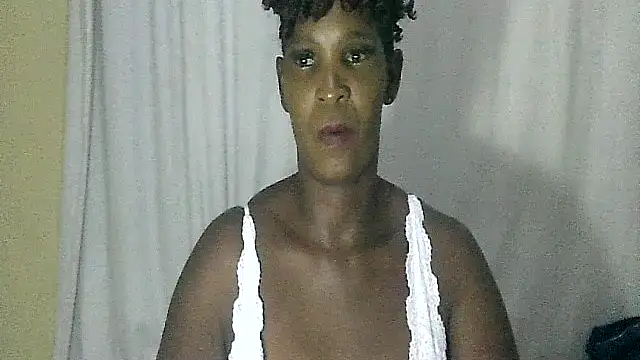 Snapshot of BLACKMALF chatting on 11/11/25, 06:52 BLACKMALF online show from 11/11/25, 06:52