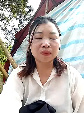 julybe online show from 04/04/26, 08:01