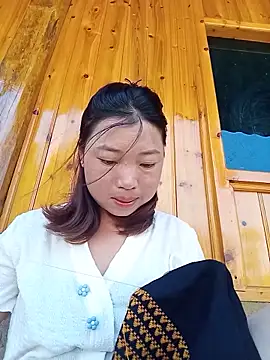 julybe online show from 05/26/26, 07:48
