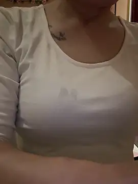 Snapshot of aniani11 chatting on 03/16/26, 03:38 aniani11 online show from 03/16/26, 03:38