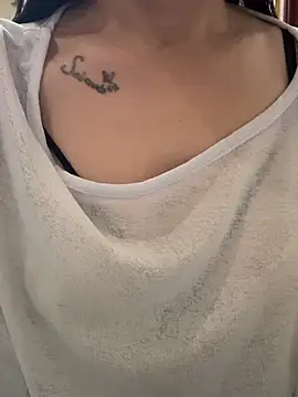 Snapshot of aniani11 chatting on 03/30/26, 12:50 aniani11 online show from 03/30/26, 12:50