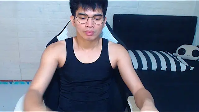 Asian France Angeloo online show from 01/13/26, 06:51