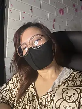 Snapshot of gino-sex chatting on 05/25/26, 03:40 gino-sex online show from 05/25/26, 03:40