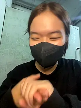 BUNNY050465 online show from 11/17/25, 04:13