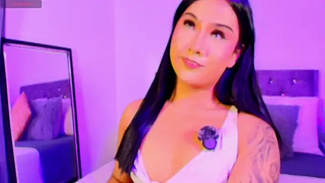 Snapshot of Vale_prado chatting on 11/14/25, 10:58 Vale prado online show from 11/14/25, 10:58