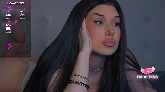 Snapshot of Kattyschwarz chatting on 11/09/25, 07:12 Kattyschwarz online show from 11/09/25, 07:12