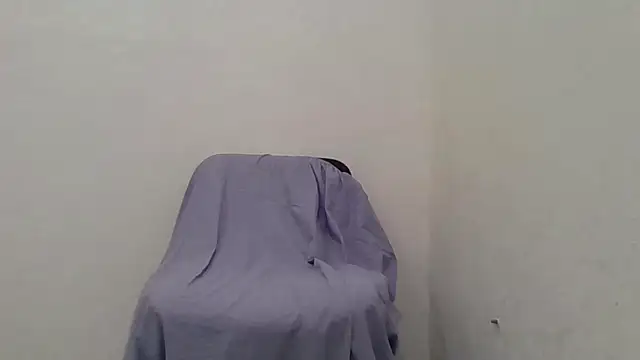 Little Milf 5 online show from 11/14/25, 06:39