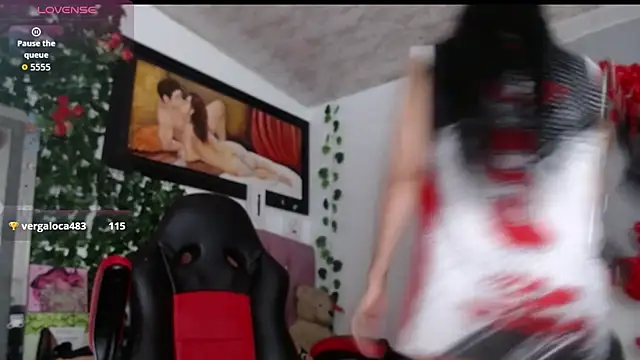 Snapshot of myomii_nixx chatting on 11/07/25, 03:06 myomii nixx online show from 11/07/25, 03:06