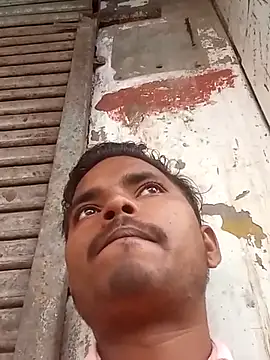 Snapshot of hdtvuy chatting on 10/30/25, 10:38 hdtvuy online show from 10/30/25, 10:38