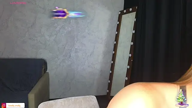 Snapshot of Lovelly_molly1 chatting on 01/10/26, 06:42 Lovelly molly1 online show from 01/10/26, 06:42