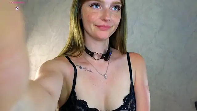 Snapshot of Lovelly_molly1 chatting on 06/14/26, 05:59 Lovelly molly1 online show from 06/14/26, 05:59