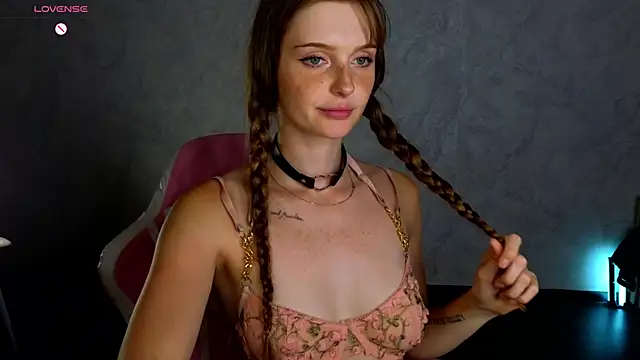 Snapshot of Lovelly_molly1 chatting on 07/29/26, 06:28 Lovelly molly1 online show from 07/29/26, 06:28