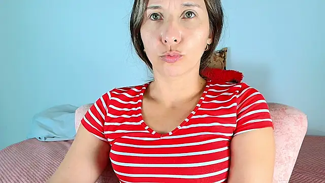 Snapshot of alana_pink95 chatting on 03/27/26, 07:57 alana pink95 online show from 03/27/26, 07:57