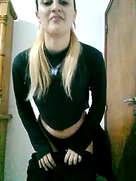 larubia arg online show from 11/06/25, 03:51