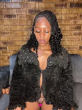 Snapshot of SP1CY_MOMMY chatting on 11/18/25, 12:16 SP1CY MOMMY online show from 11/18/25, 12:16