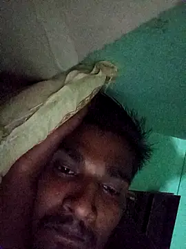 Snapshot of GleefulAkashyyy chatting on 11/28/25, 05:59 GleefulAkashyyy online show from 11/28/25, 05:59