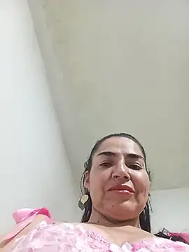 Snapshot of MaryRoze_ chatting on 04/26/26, 01:14 MaryRoze online show from 04/26/26, 01:14