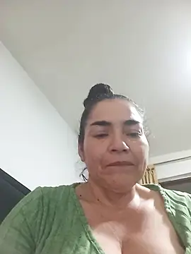 Snapshot of MaryRoze_ chatting on 05/10/26, 04:12 MaryRoze online show from 05/10/26, 04:12