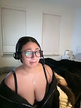 minha baby online show from 11/28/25, 12:52